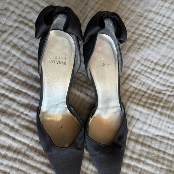 Stuart Weitzman Women’s 39 Vintage Black Point Toe Pumps Back Bow Satin Dressy - Picture 6 of 11